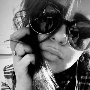 Meet your Posher, Megan